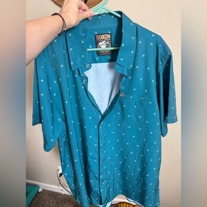 DIXXON SHORT SLEEVE BUTTON UP